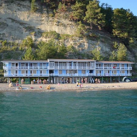 Captain Black Hotel 피준다 외부 사진